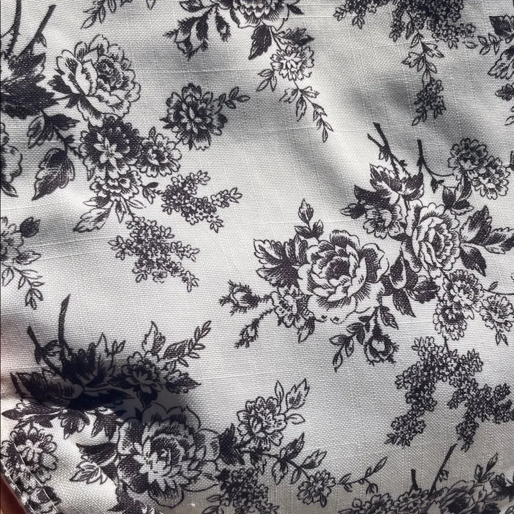 Vintage Laura Ashley Floral Toile Table Runner Cream Color Home Dining Decor